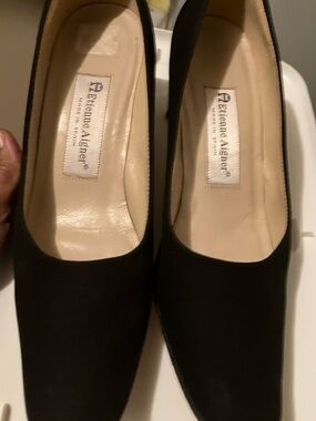 Etienne Aigner Black Pointed Toe Flats